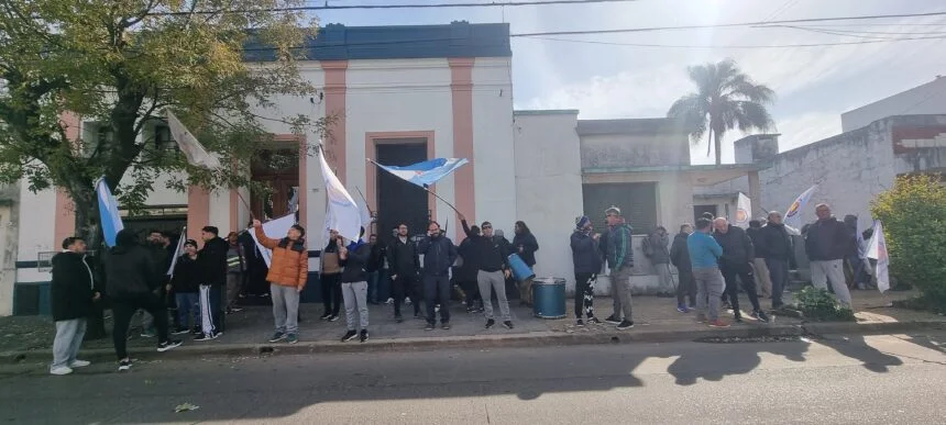 Conflicto en Agrofina y Archroma: el Sindicato Químico reclama por despidos y exige que las empresas lleguen a un acuerdo